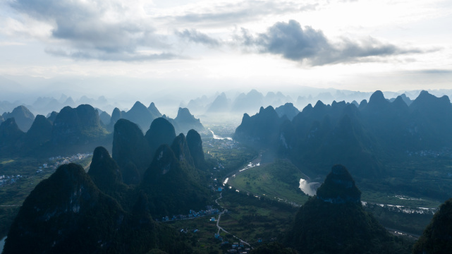 广西桂林山水水墨画