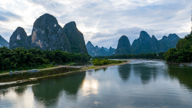 广西桂林山水 阳朔兴坪漓江 20元背景