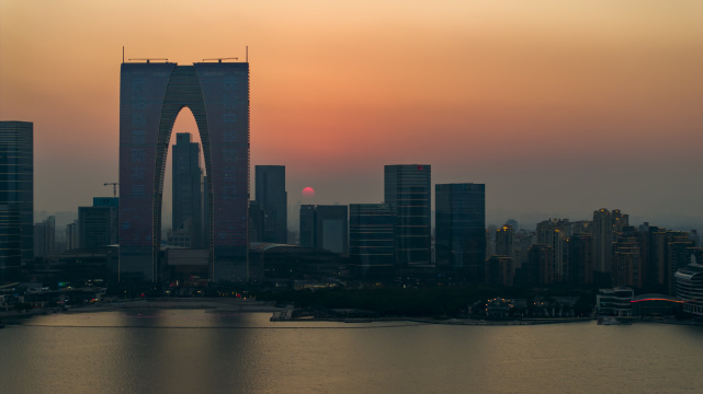 苏州东方之门地标建筑唯美日落晚霞航拍