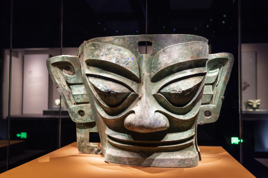 商代青铜大面具，四川省文物考古研究院藏