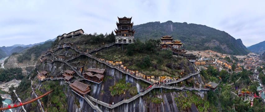 悬崖瀑布亭台楼阁人间仙境仙侠世界全景