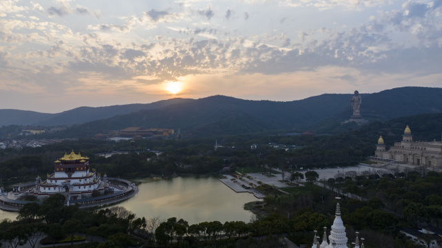 无锡灵山胜境灵山大佛佛光普照航拍