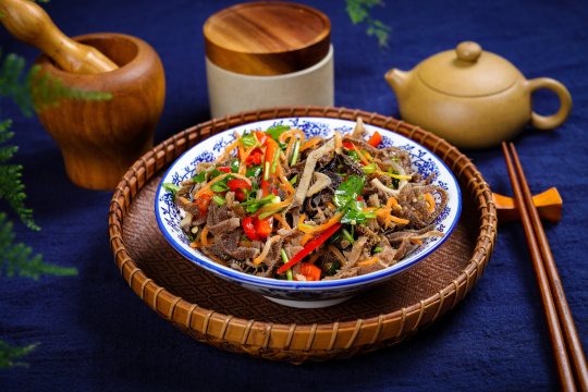 凉拌黑毛肚丝