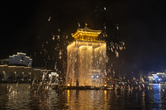 传统非遗文化民俗打铁花