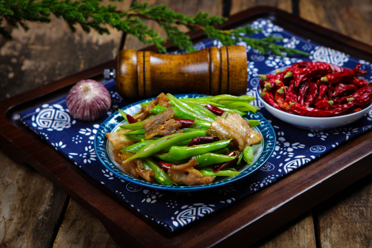 五花肉炒四季豆