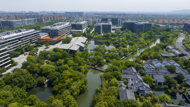 中国杭州阿里巴巴园区春天风光