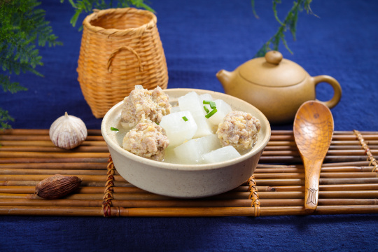 萝卜肉丸汤
