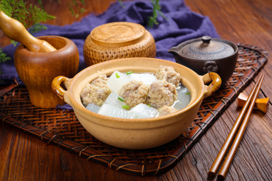 萝卜肉丸汤
