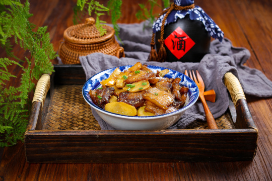 生姜干煸五花肉