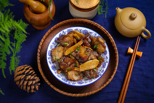 生姜干煸五花肉