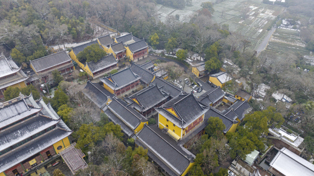 杭州灵隐寺雪景航拍