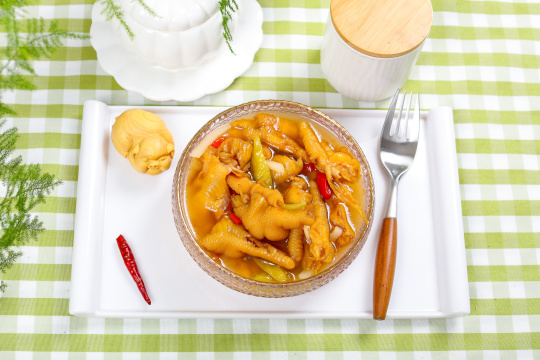 酸辣泡椒鸡脚