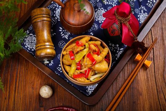酸辣泡椒鸡脚