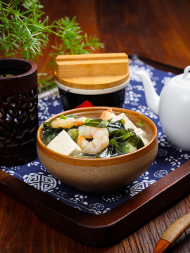虾仁海带豆腐汤