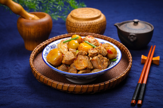 板栗烧鸡