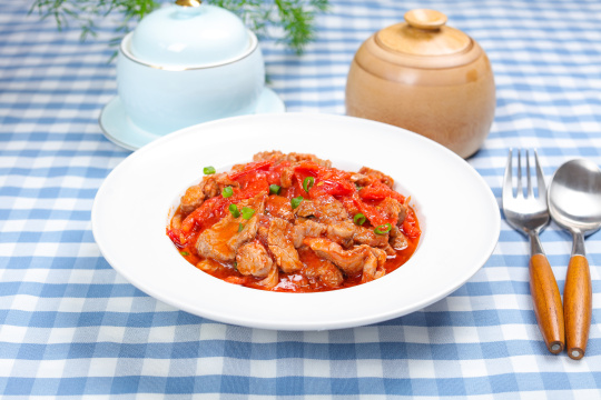 番茄炒里脊肉片