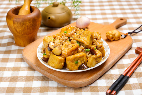 香菇肉沫炒豆腐