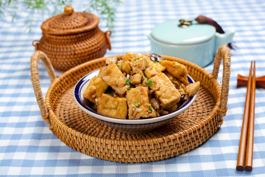 香菇肉沫炒豆腐