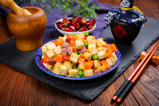 五彩豆腐丁