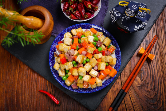 五彩豆腐丁