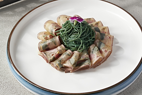 皮蛋猪耳蹄筋卷切片