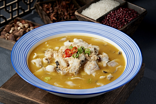 香辣酸汤水煮草鱼片