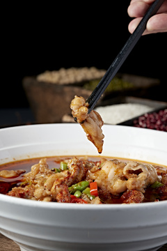 辣炒韭菜肉丝水晶粉茶树菇