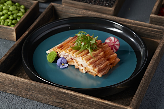 风味美食压猪耳丝皮冻切片