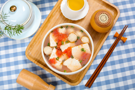 番茄豆腐鱼丸汤