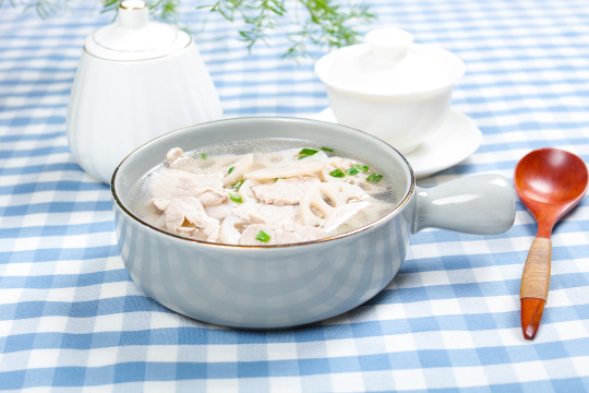 莲藕肉片汤