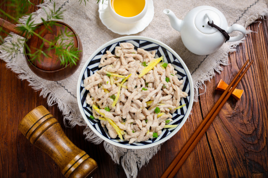 生姜丝蒸里脊丝