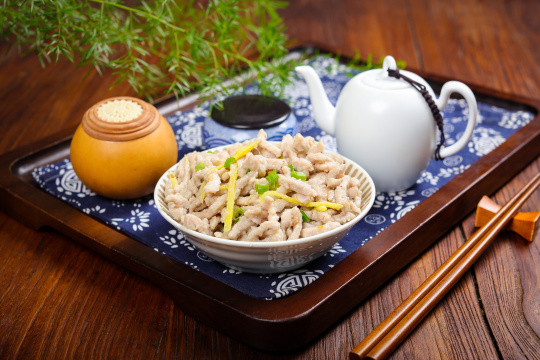 生姜丝蒸里脊丝