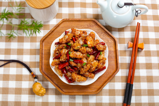 油炸香辣鸡脚筋