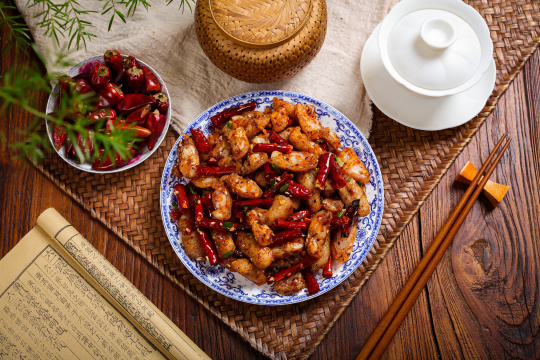 油炸香辣鸡脚筋