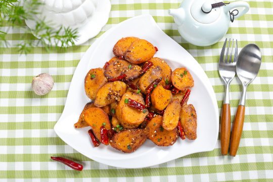 油炸干锅小芋头