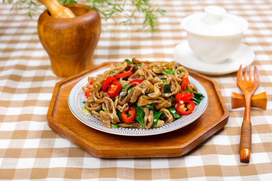 蒜苗爆炒肥肠丝