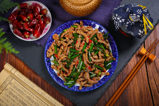 韭菜花菜牛肉丝