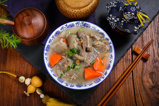 羊肉胡萝卜汤