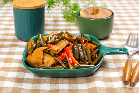 空心菜炒回锅肉