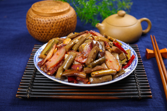 芋头花炒腊肉