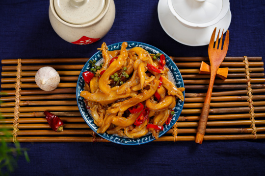 藤椒酸辣无骨鸭脚