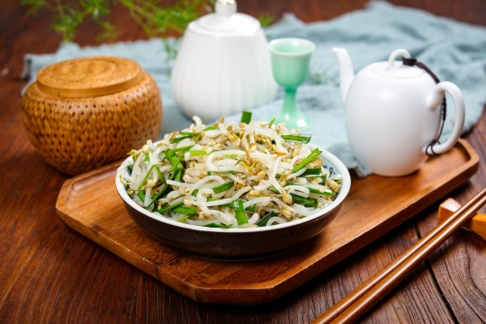 韭菜炒豆芽