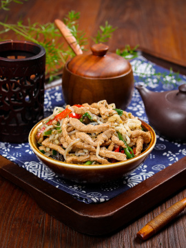 肉丝炒豆芽