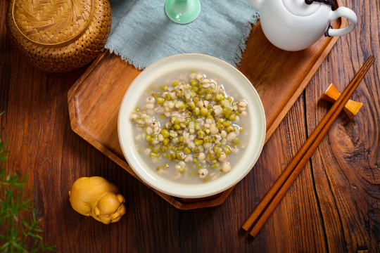 绿豆薏米粥
