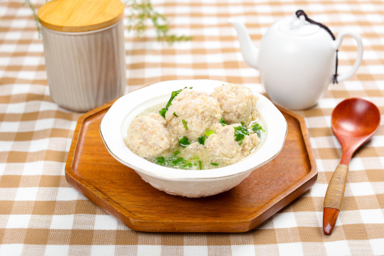 香菜豆腐丸子汤