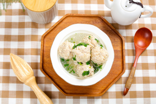 香菜豆腐丸子汤