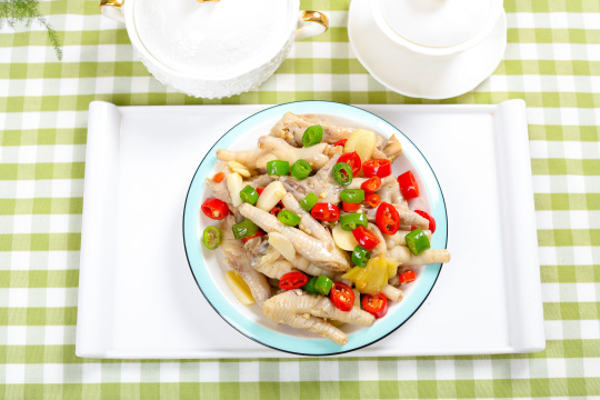 辣椒炒鸡爪