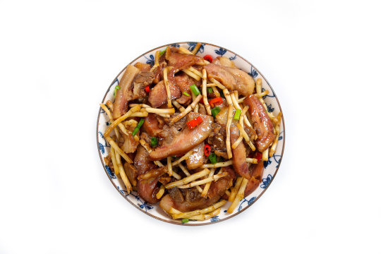 鱼腥草炒猪头肉8