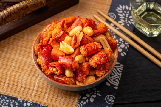 香辣酥花生辣椒酥