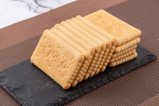 钙奶饼干